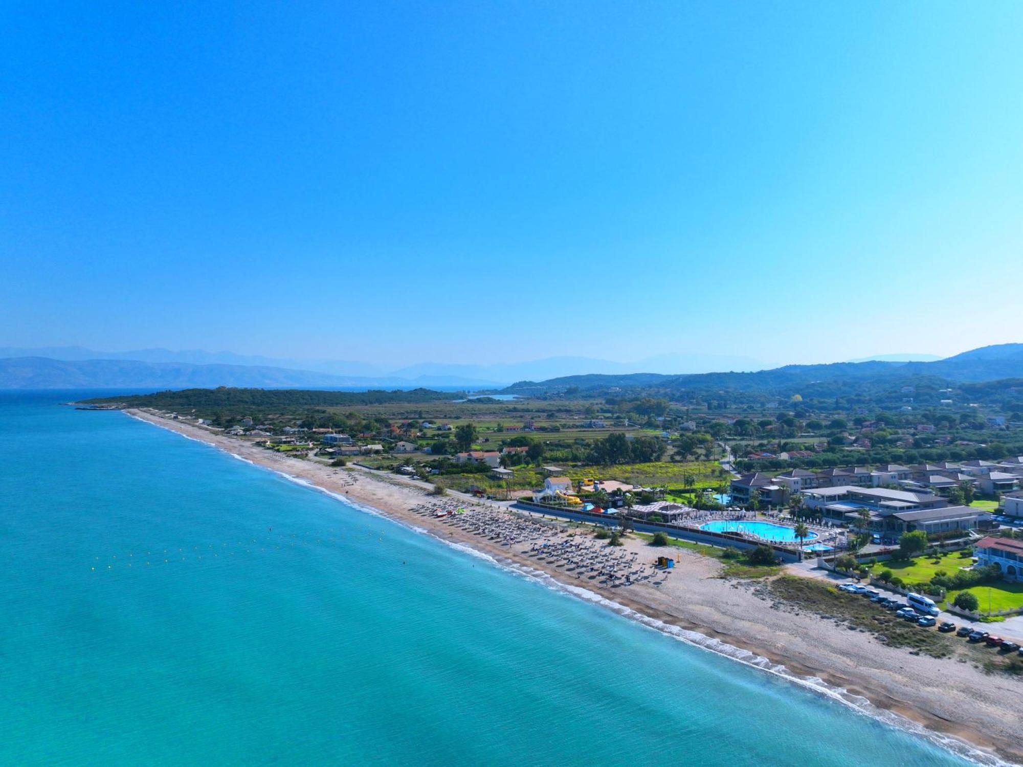 Pami Almiros strand